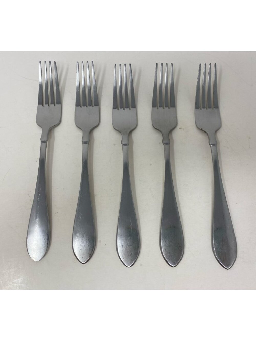 Set of 5 Oneida Vertex Stainless Dinner Forks